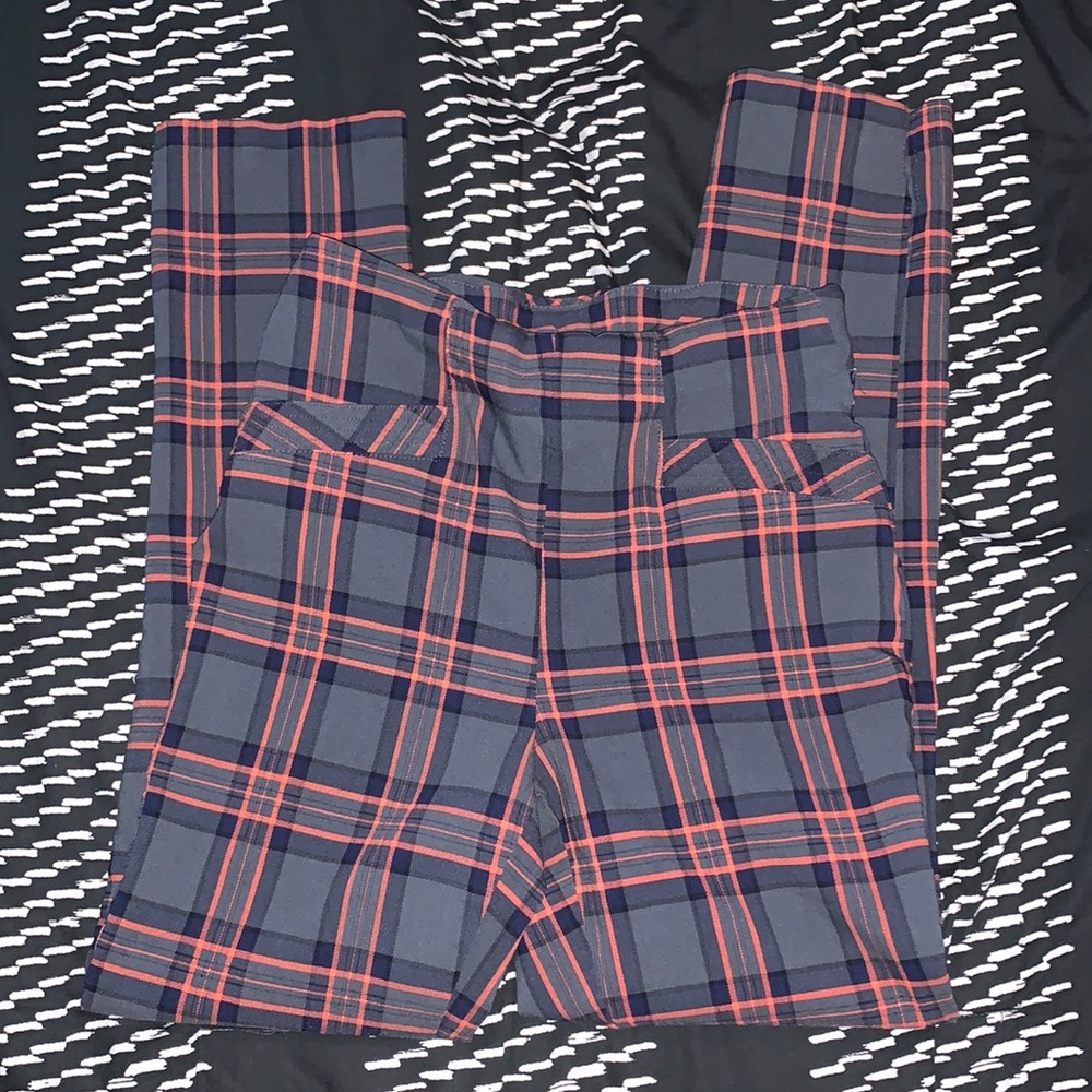 Stretchy plaid skinny pant